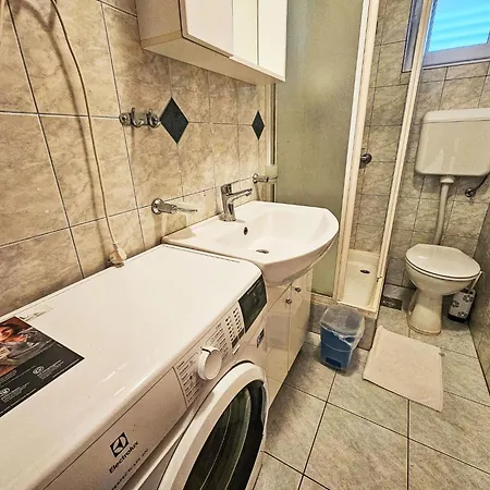 アパート Pazanin-2 By Interhome